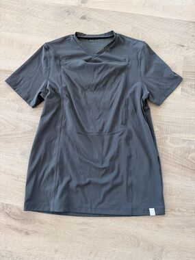 Lalabu Shirt Size L Dark Grey Unisex Stretch Tee Pocket Front